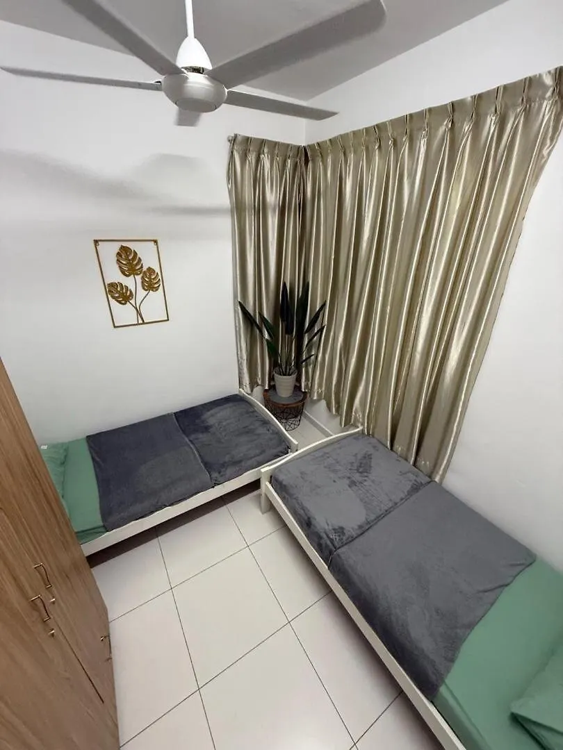 Walid Guesthouse, Cozy Hill View Ayer Keroh 0*,  Malaysia